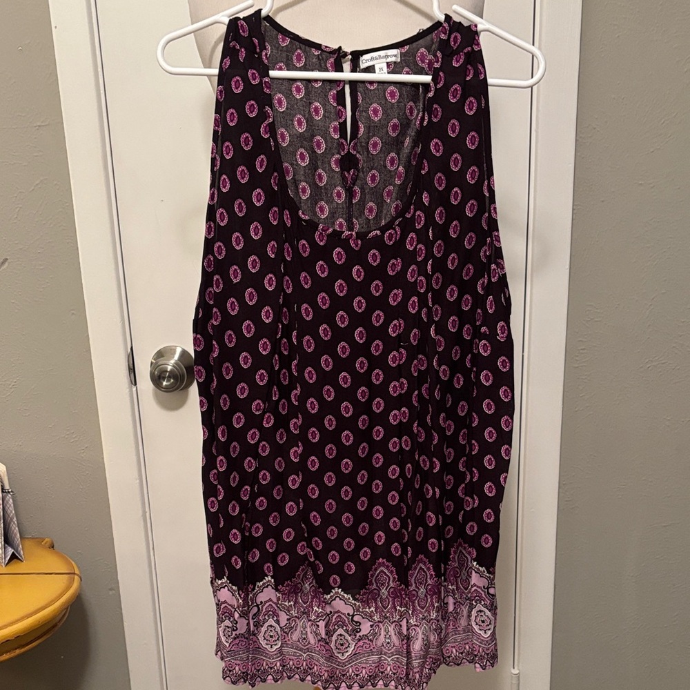 Croft & Barrow Black & Magenta Tank (NWOT)